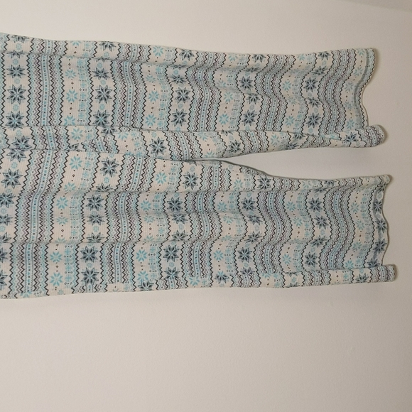 ✔️Betsey Johnson XL Warm Blue Snowflake Pajama Set - Picture 8 of 10